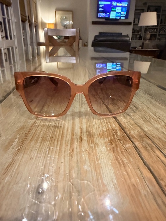 Marc Jacobs Accessories - Marc Jacobs Oversized Square Sunglasses in Translucent Pink-Brown